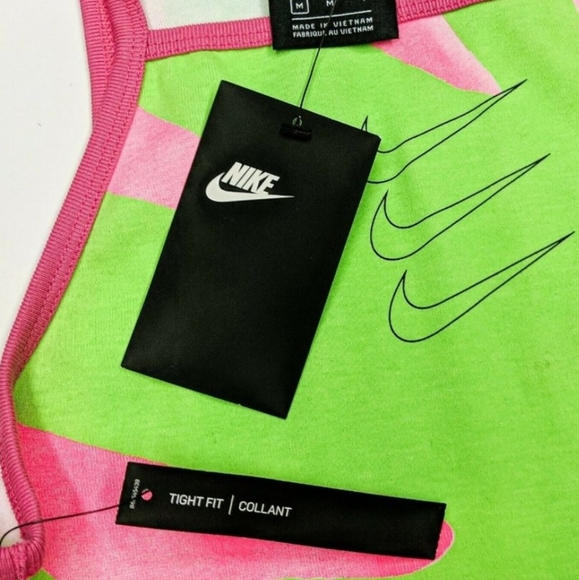Nike Tops - Nike crop top
